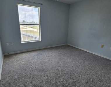 2412 King Avenue N - Photo Thumbnail 14