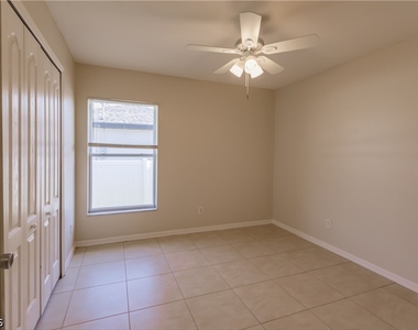 2809 Nw 12th Lane - Photo Thumbnail 24