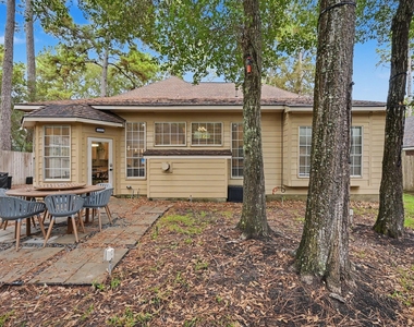 22 S Bristol Oak Circle - Photo Thumbnail 46