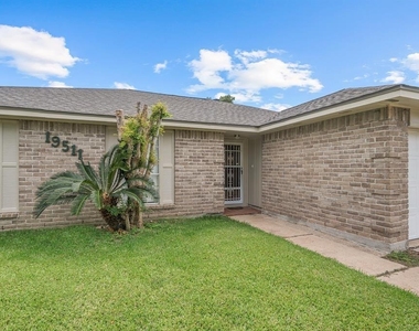 19511 Westhaven Drive - Photo Thumbnail 2