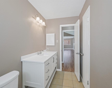 19511 Westhaven Drive - Photo Thumbnail 16