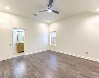 16830 Scenic Gardens Drive - Photo Thumbnail 36