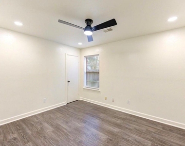16830 Scenic Gardens Drive - Photo Thumbnail 22