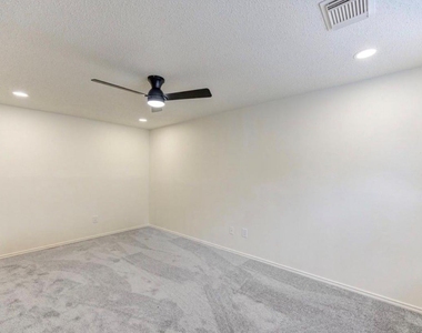 16830 Scenic Gardens Drive - Photo Thumbnail 47