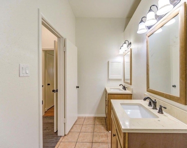 16830 Scenic Gardens Drive - Photo Thumbnail 39
