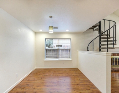 16830 Scenic Gardens Drive - Photo Thumbnail 9