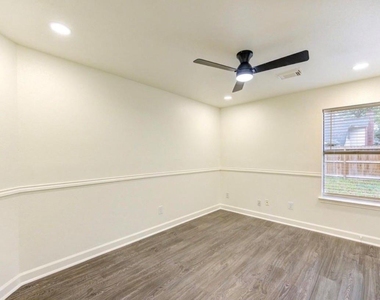16830 Scenic Gardens Drive - Photo Thumbnail 26