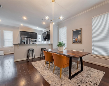 2808 St Emanuel Street - Photo Thumbnail 6
