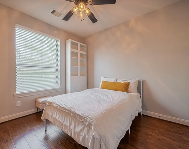 2808 St Emanuel Street - Photo Thumbnail 13