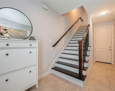 2808 St Emanuel Street - Photo Thumbnail 3