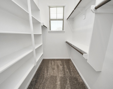 2539 Terrace Point Drive - Photo Thumbnail 22