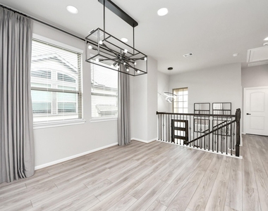 2539 Terrace Point Drive - Photo Thumbnail 6