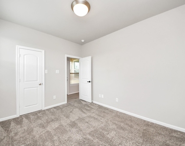 2539 Terrace Point Drive - Photo Thumbnail 31
