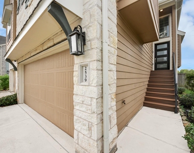 2539 Terrace Point Drive - Photo Thumbnail 2