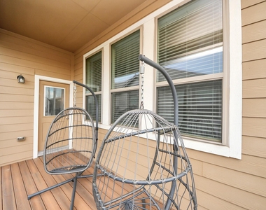 2539 Terrace Point Drive - Photo Thumbnail 32