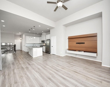 2539 Terrace Point Drive - Photo Thumbnail 14