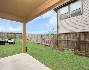 2539 Terrace Point Drive - Photo Thumbnail 33