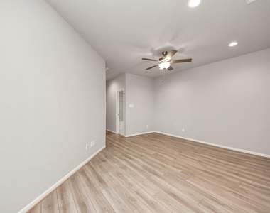 2539 Terrace Point Drive - Photo Thumbnail 28