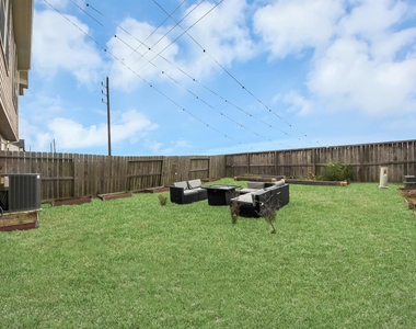 2539 Terrace Point Drive - Photo Thumbnail 35