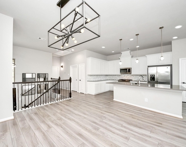 2539 Terrace Point Drive - Photo Thumbnail 4