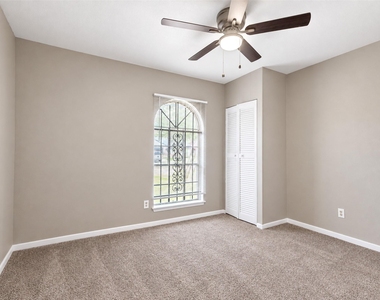 4223 Oak Shadows Drive - Photo Thumbnail 21