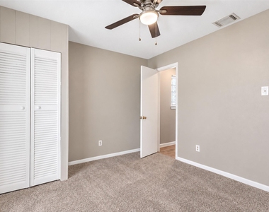4223 Oak Shadows Drive - Photo Thumbnail 22