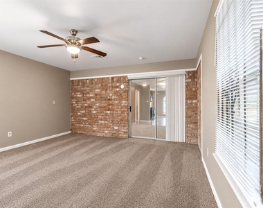 4223 Oak Shadows Drive - Photo Thumbnail 30
