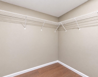 4223 Oak Shadows Drive - Photo Thumbnail 18