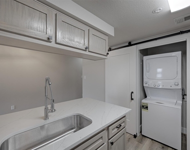 12800 Melville Drive - Photo Thumbnail 21