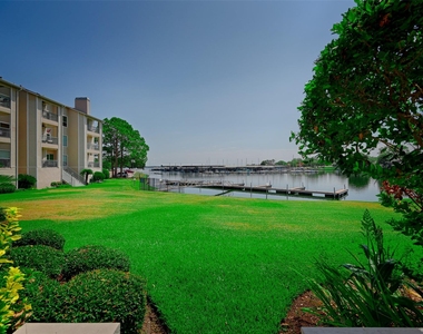 12800 Melville Drive - Photo Thumbnail 27