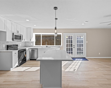 2207 Anthony Hay Lane - Photo Thumbnail 19