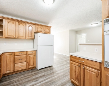 2706 Raymond Street - Photo Thumbnail 8