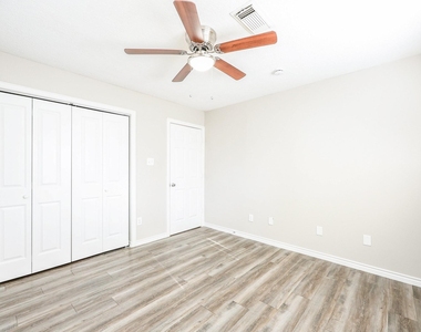 2706 Raymond Street - Photo Thumbnail 17