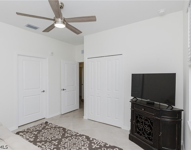 5629 Double Eagle Circle - Photo Thumbnail 8