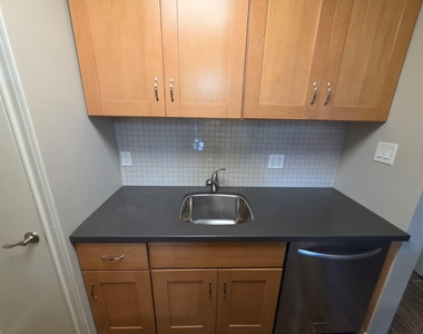 3224 Timmons Lane - Photo Thumbnail 9