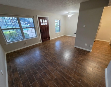 3224 Timmons Lane - Photo Thumbnail 4