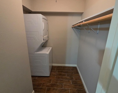 3224 Timmons Lane - Photo Thumbnail 13