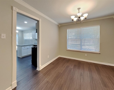 5602 Sage Manor Drive - Photo Thumbnail 6
