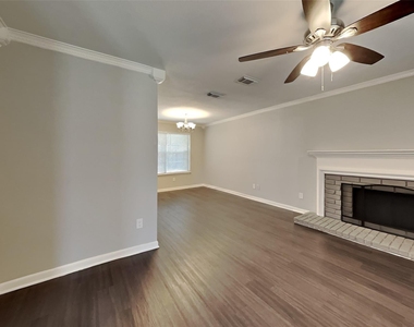 5602 Sage Manor Drive - Photo Thumbnail 2