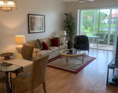 230 Robin Hood Circle - Photo Thumbnail 8