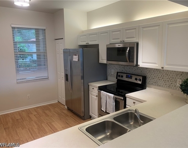 230 Robin Hood Circle - Photo Thumbnail 12