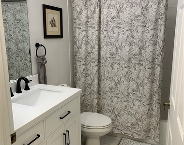 230 Robin Hood Circle - Photo Thumbnail 24
