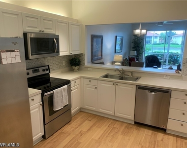 230 Robin Hood Circle - Photo Thumbnail 13