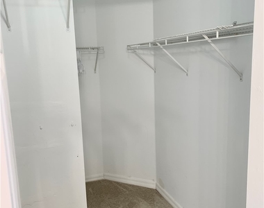 230 Robin Hood Circle - Photo Thumbnail 21