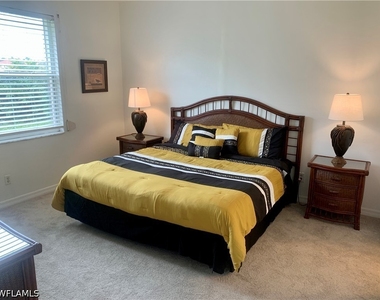 230 Robin Hood Circle - Photo Thumbnail 16