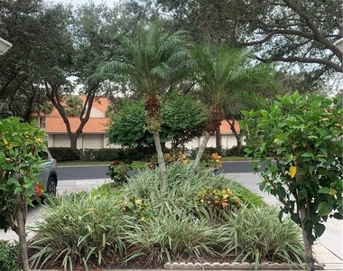 230 Robin Hood Circle - Photo Thumbnail 29