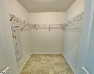 6015 Ellerston Way - Photo Thumbnail 7