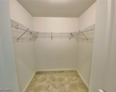 6015 Ellerston Way - Photo Thumbnail 8