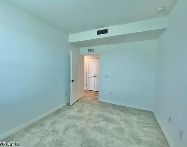 6015 Ellerston Way - Photo Thumbnail 22