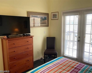 8200 Twelve Oaks Circle - Photo Thumbnail 5